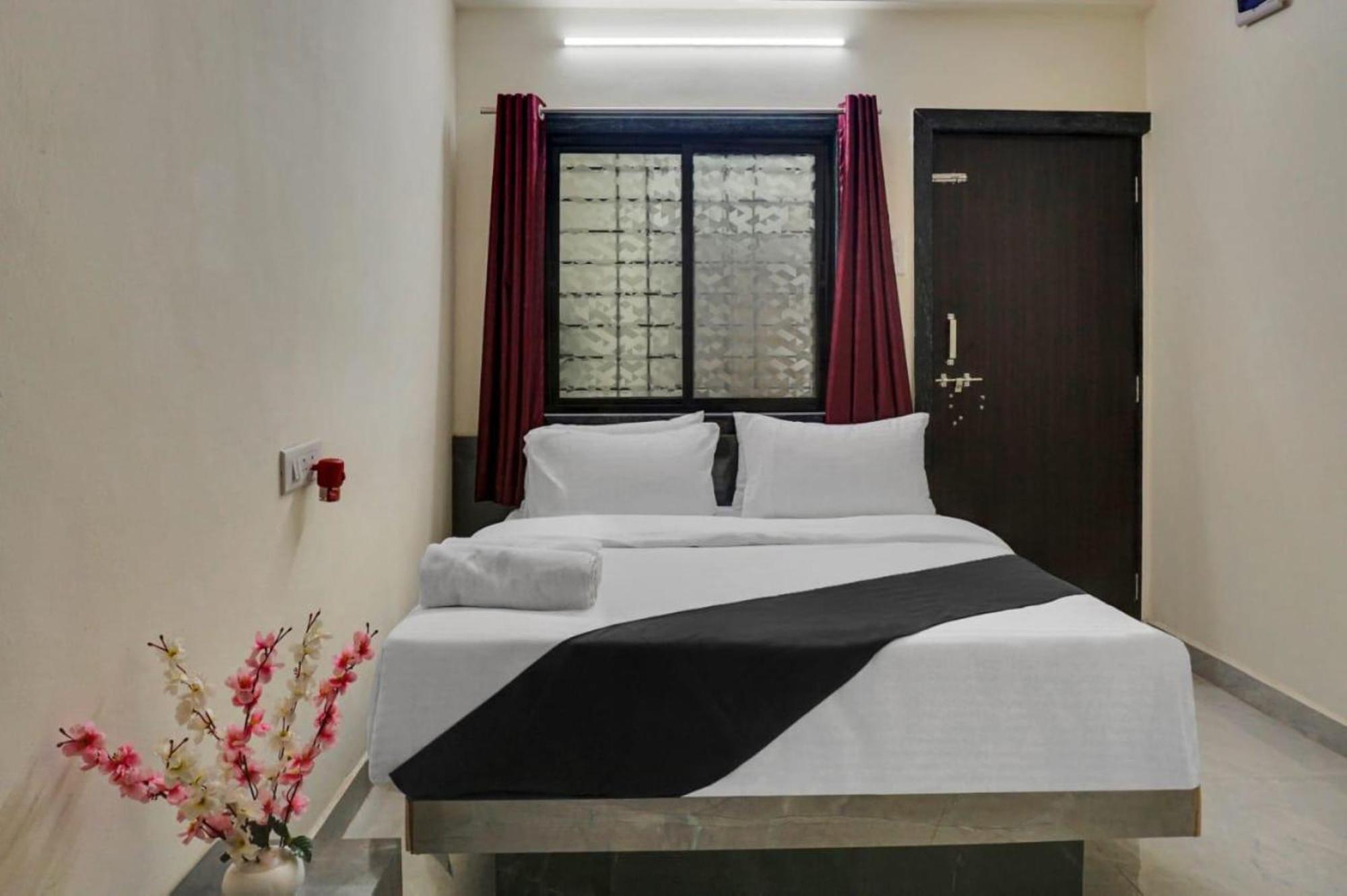 Hotel Paradise-Near Eon It Park Kharadi Pune Exterior photo