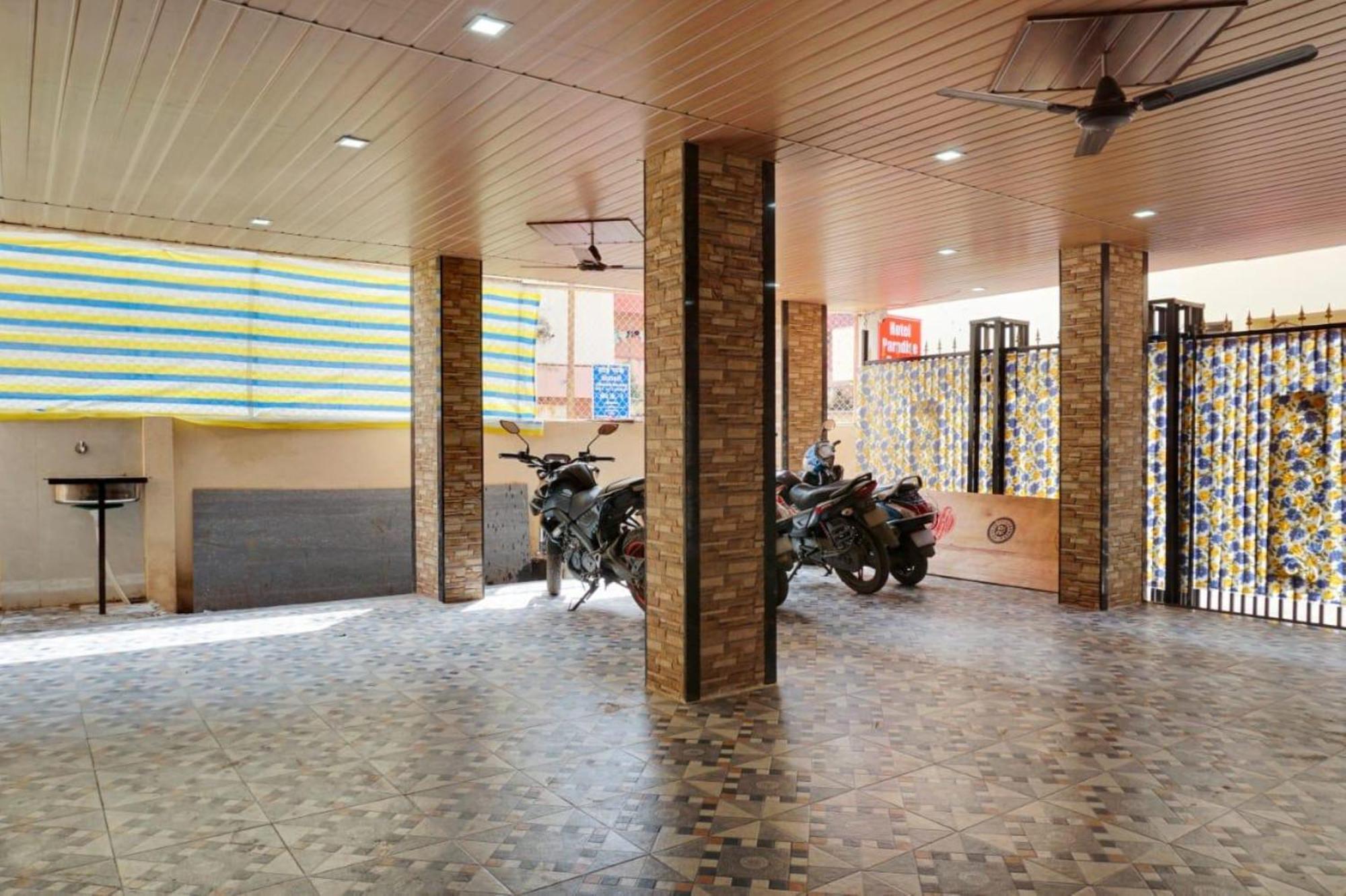Hotel Paradise-Near Eon It Park Kharadi Pune Exterior photo